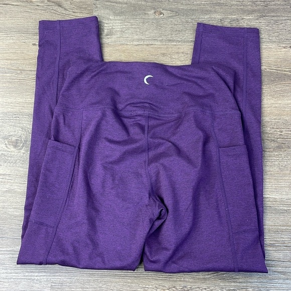 Zyia Active Women’s Purple Crop 25” Leggings, size Medium - Picture 8 of 8